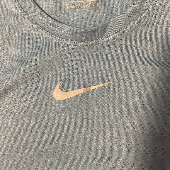 Teal Nike workout tank top - Picture 2 of 4